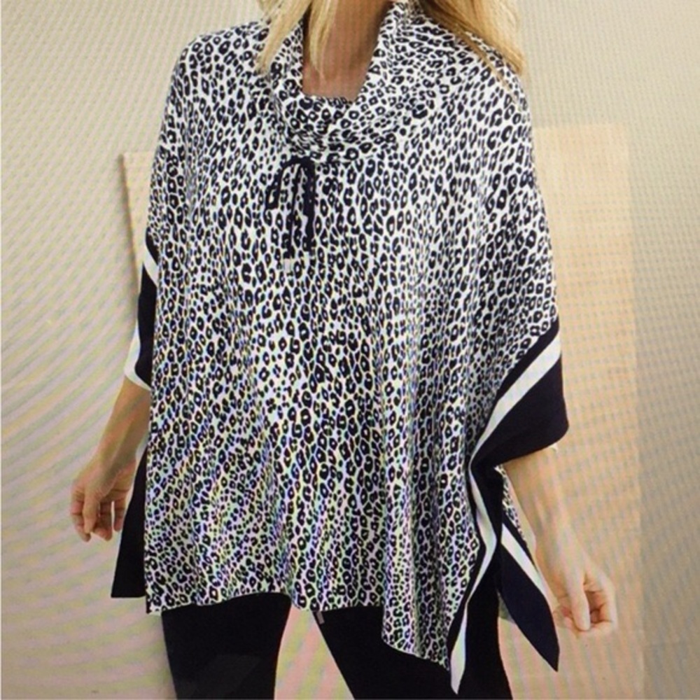 Navy blue Leopard Print Poncho